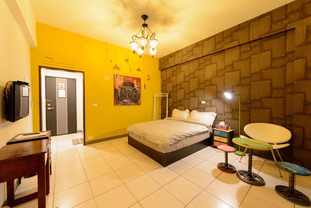 Hotel Play House Tainan Exterior foto