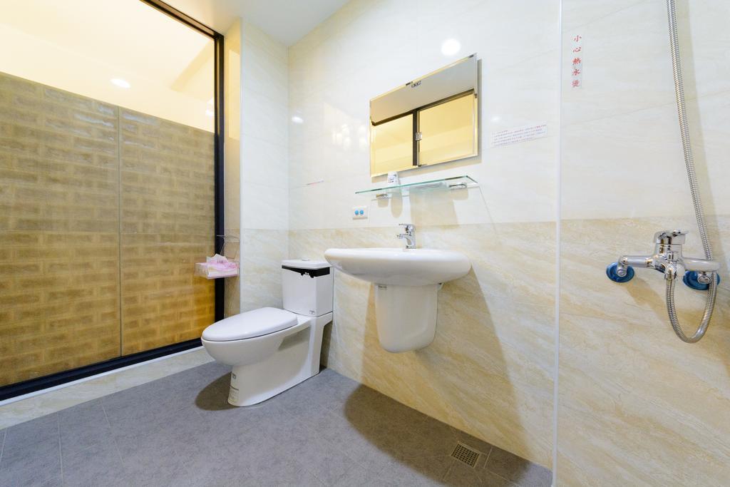 Hotel Play House Tainan Exterior foto