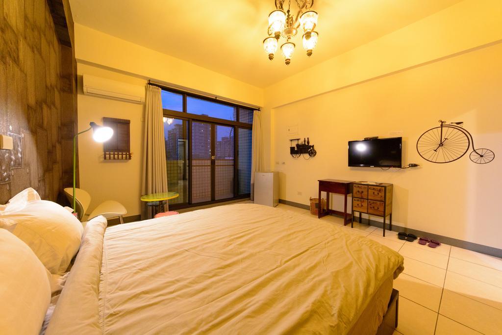 Hotel Play House Tainan Exterior foto